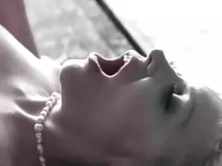 বাস্তবতা, বাড়ীতে ওপেন চোদা চুদি ভিডিও তৈরি