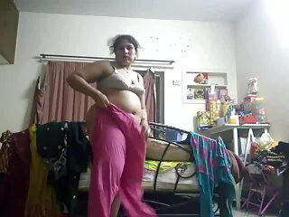 স্বামী ও স্ত্রী সানি লিওনের চোদাচুদি